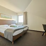 Momentum Hotel