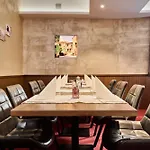 Momentum Hotel 4*