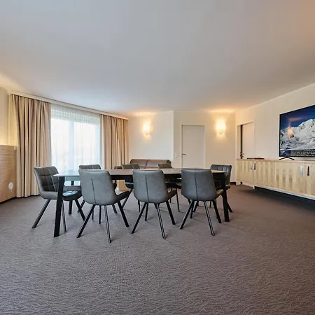 Momentum Hotel