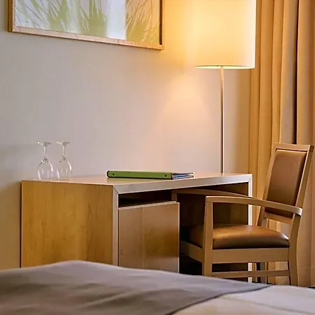 Momentum Hotell 4*