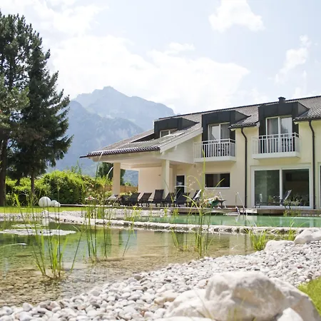 Hotel Momentum 4*
