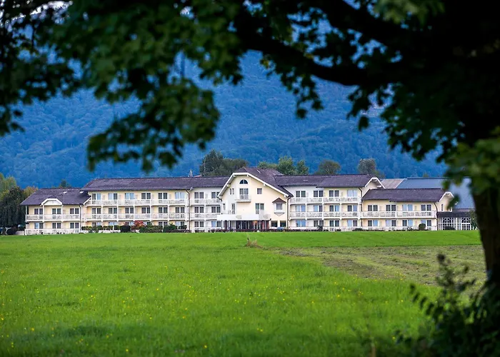 Hotel Momentum 4*